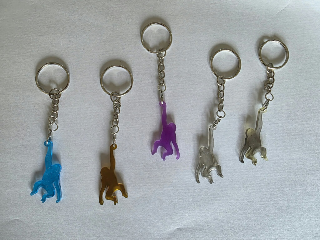 Porte-clé animal en résine — Singe — Bleu