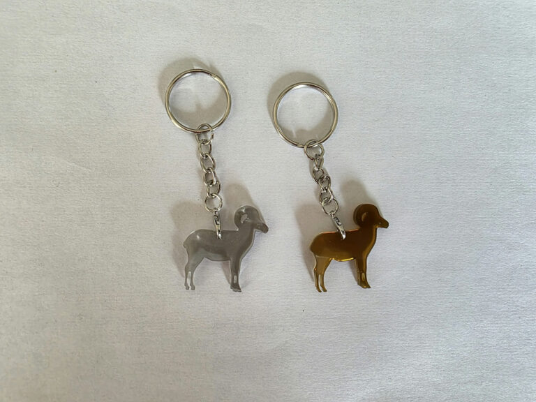 Porte-clé animal en résine — Bélier